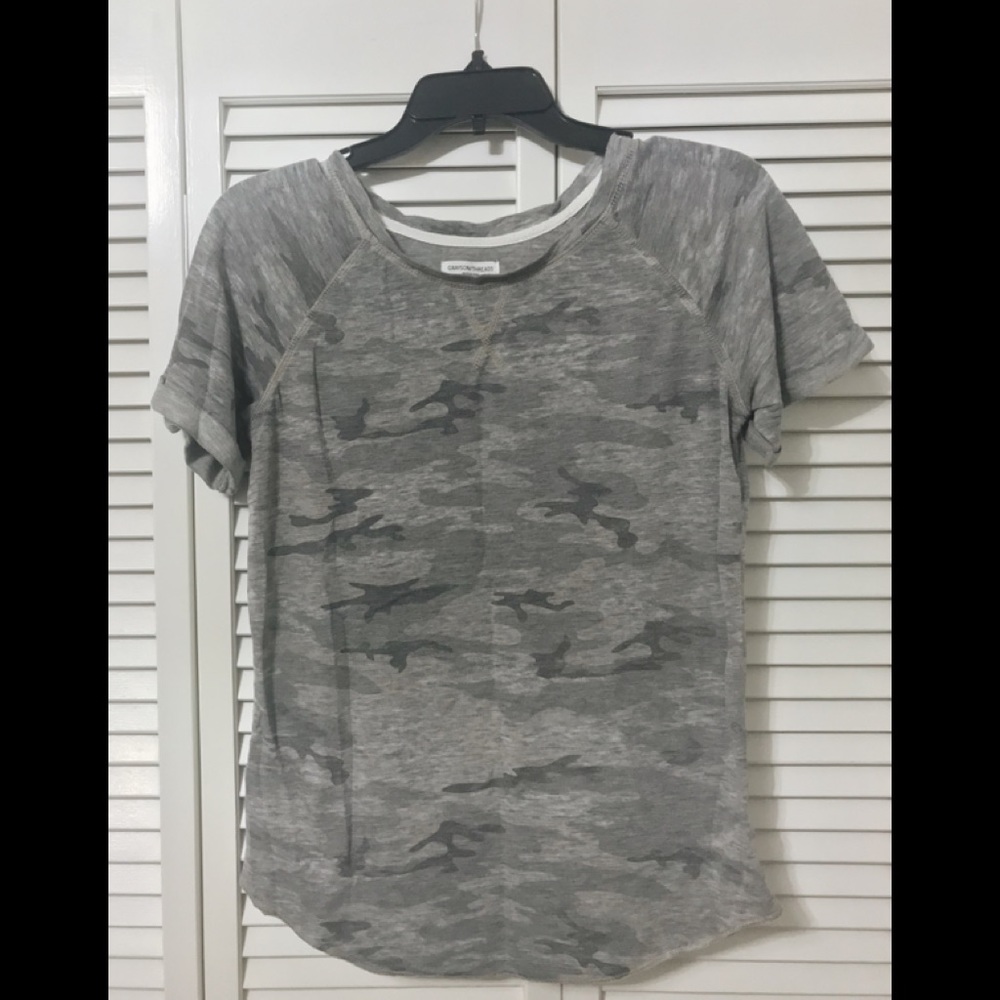 Cuffed Sleeve Gray Camo T-Shirt